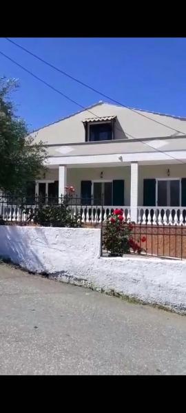 Kouros Villa and Apartment